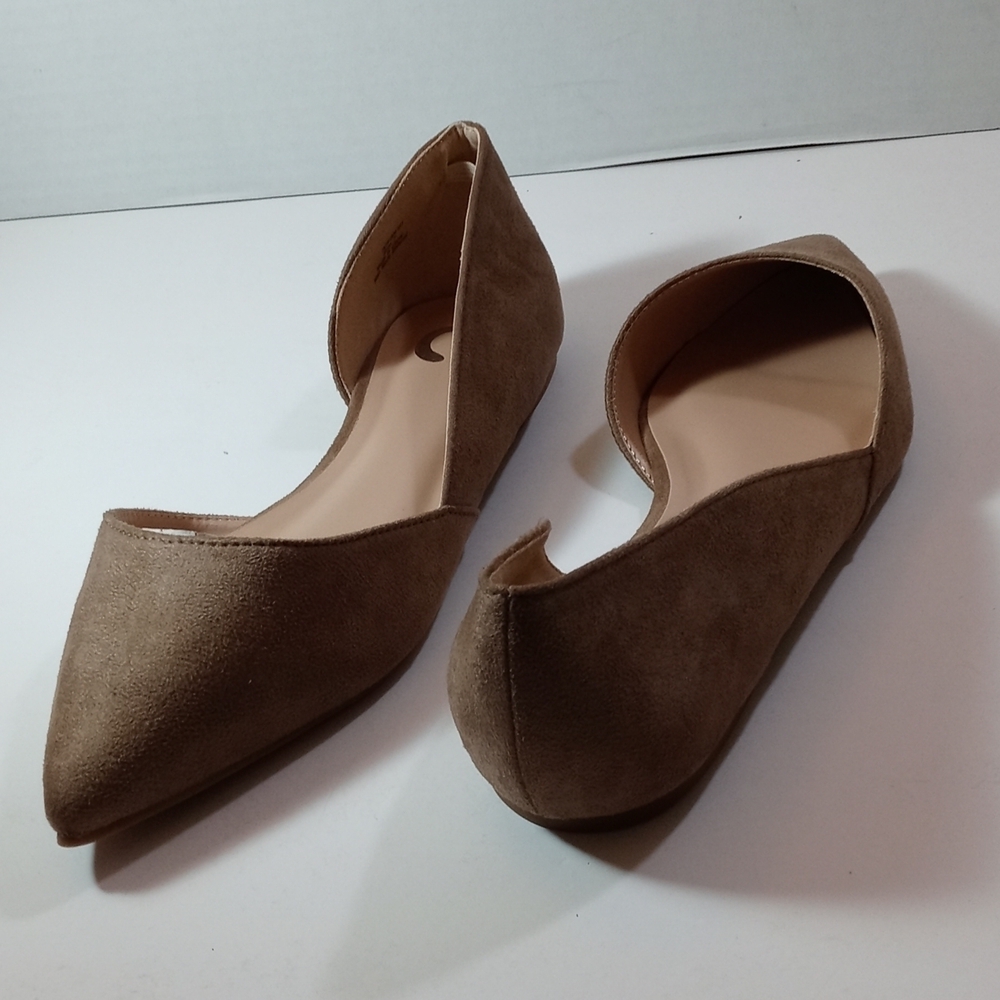 Shoes - Picture 5 of 6